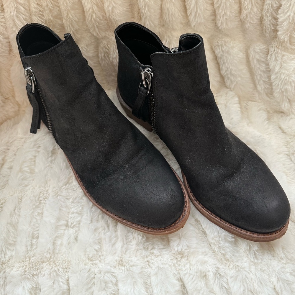 Gianni Bini Black Ankle Booties with Zipper Detail